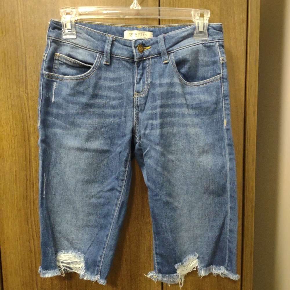 Guess Jeans Women's Low Rise‎ Distressed Denim Stretch Short Size 28